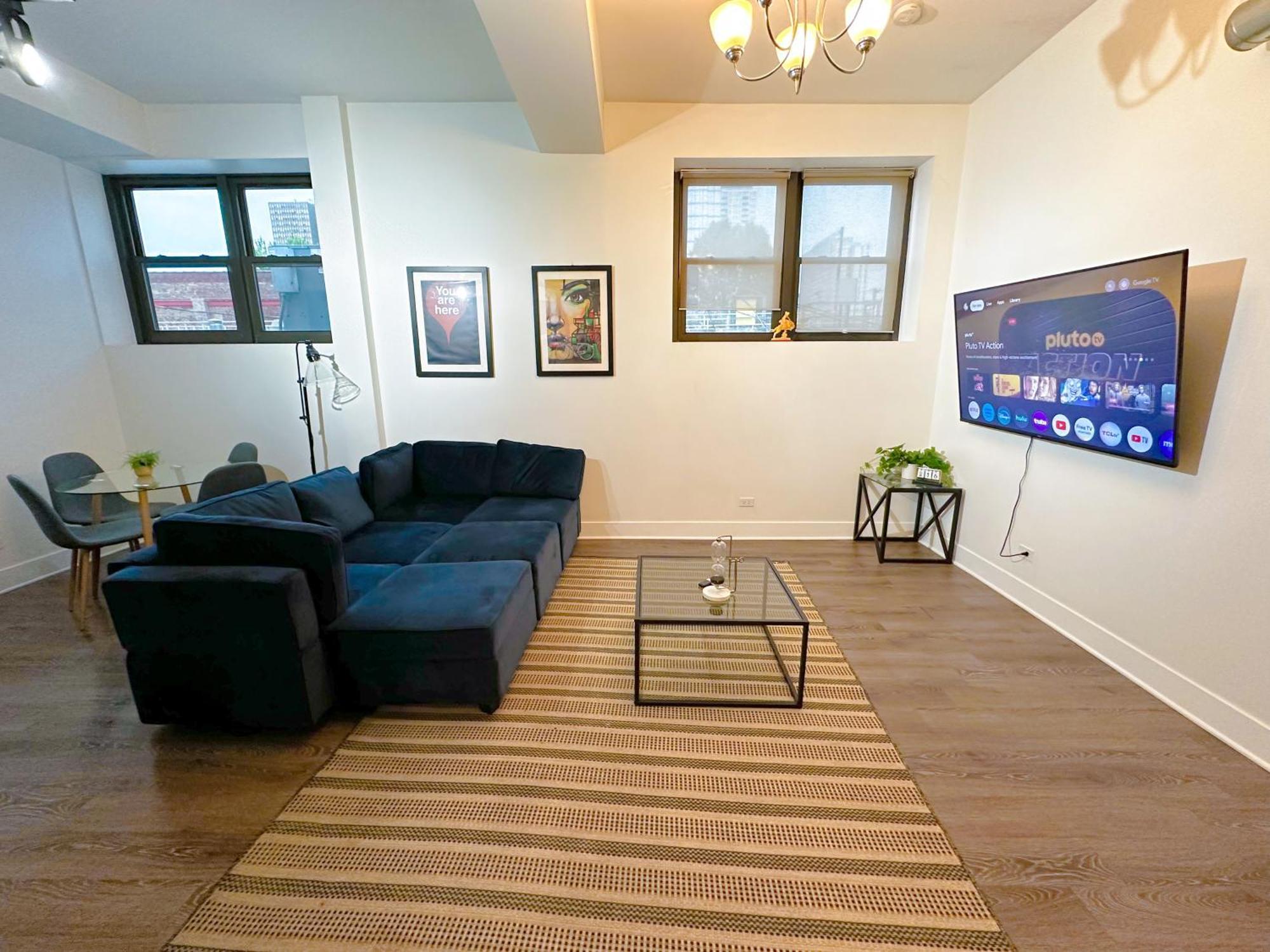 Apartment Mccormick Pl 420 Friendly 1br/1ba With Optional Parking/sleeps 4 Chicago