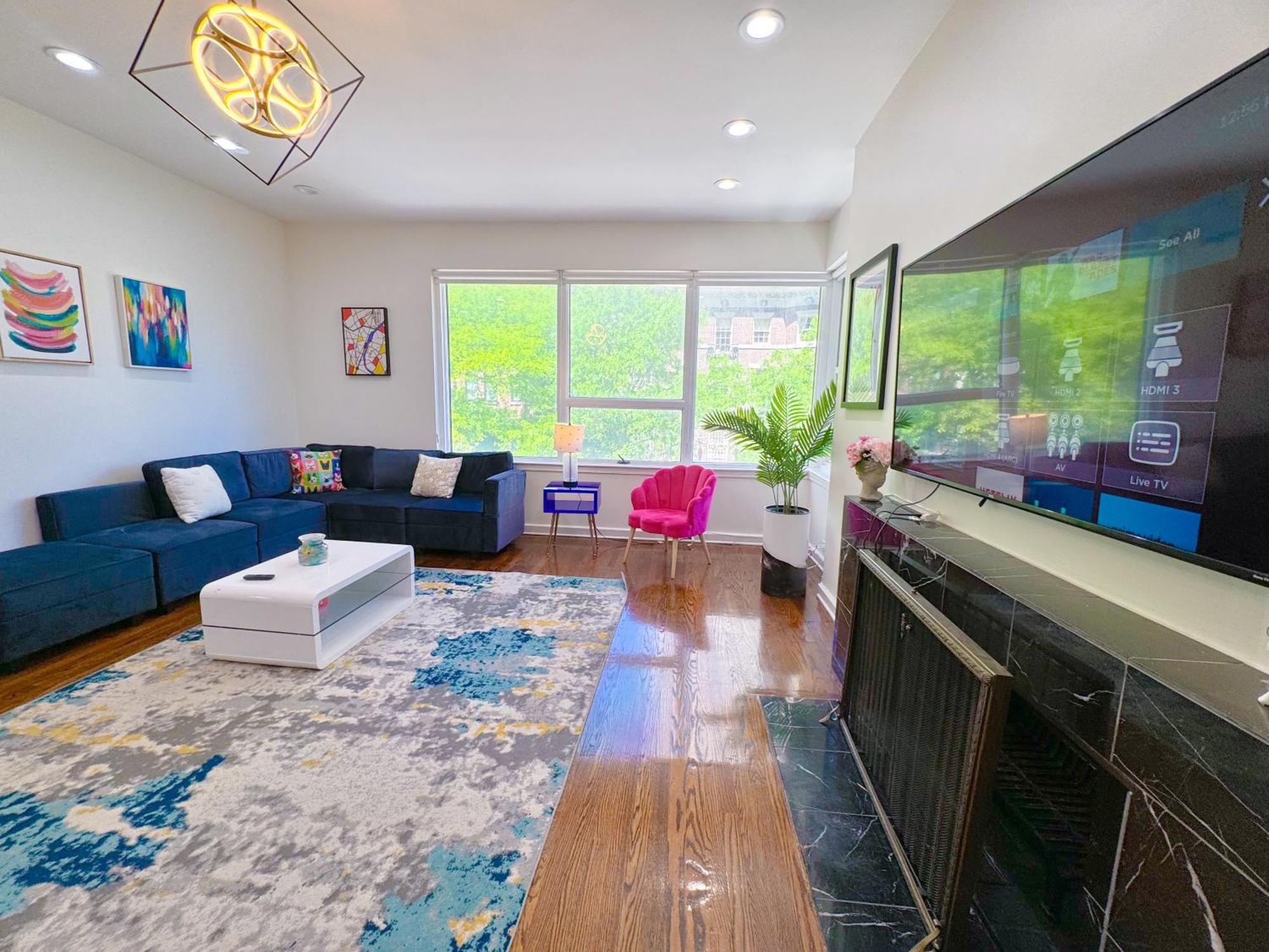 French Design Luxurious Downtown 3Br Suite Sleeps 8 Guests *