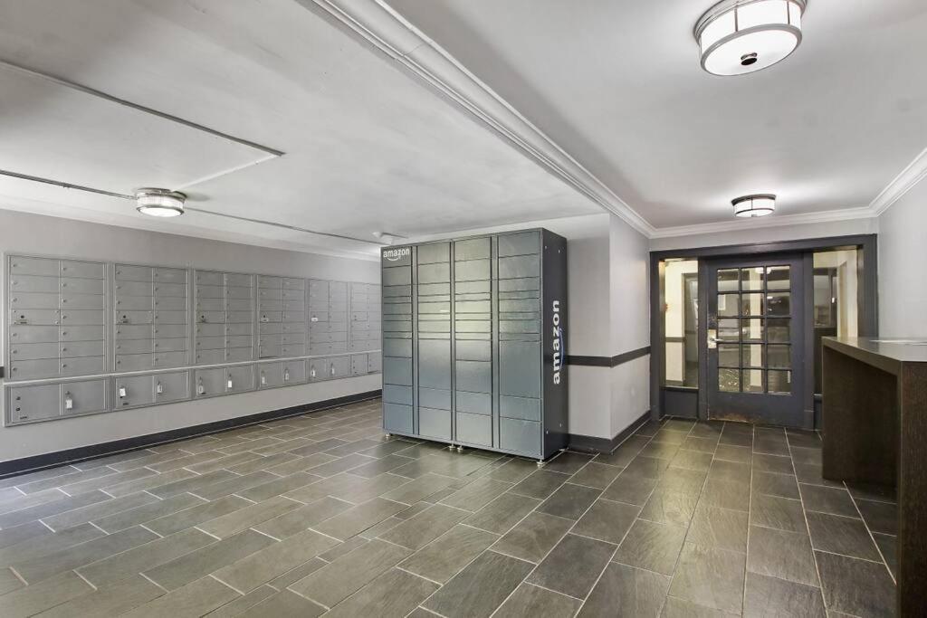 Prime & Stylish 1br Hideaway - Dorchester 306 Apartment Chicago