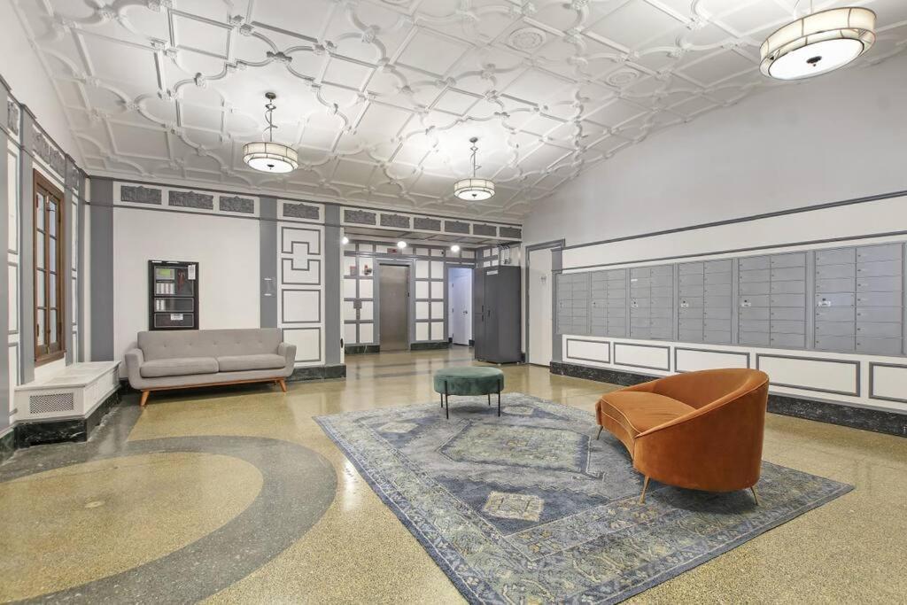 Sleek & Spacious 3br - Hyde Park 1004 Apartment *