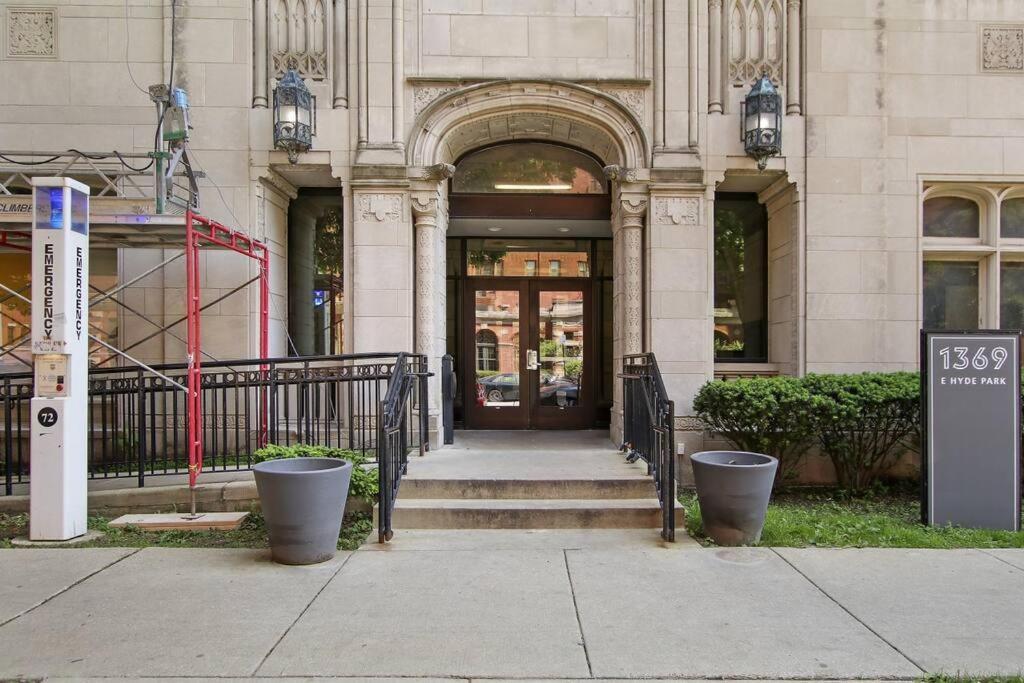 Sleek & Spacious 3br - Hyde Park 1004 Apartment