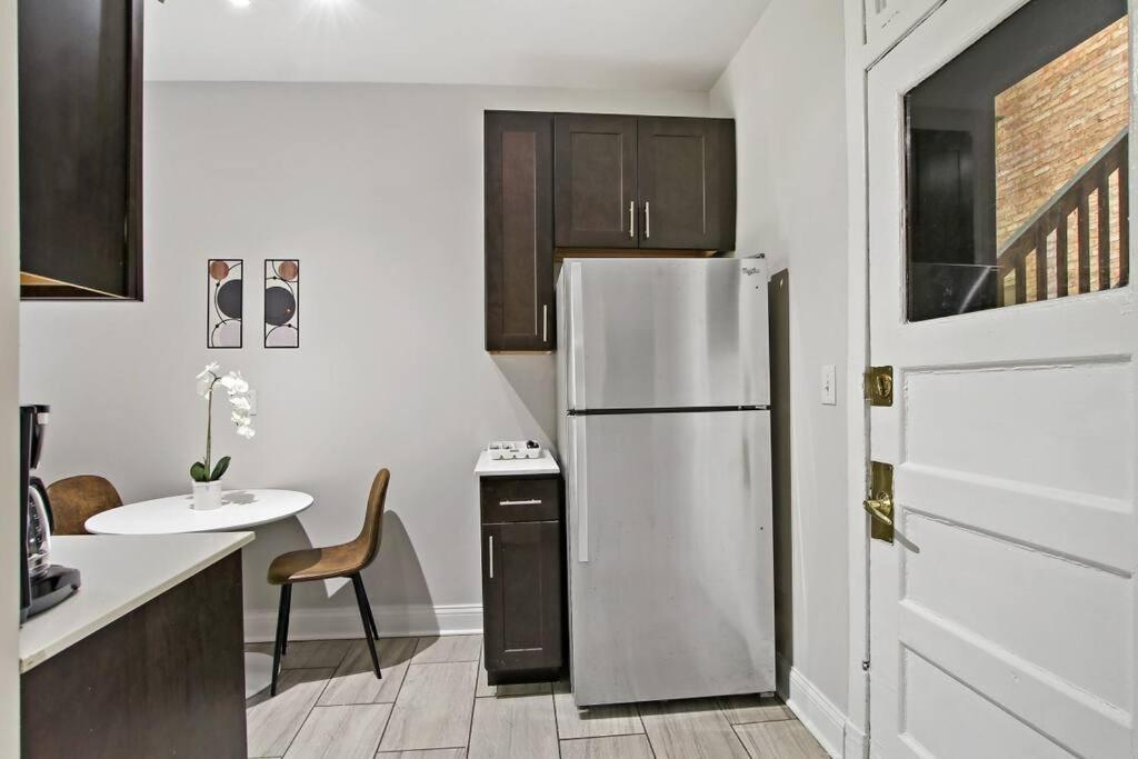 Charm 1-bedroom Oasis - Woodlawn 1e