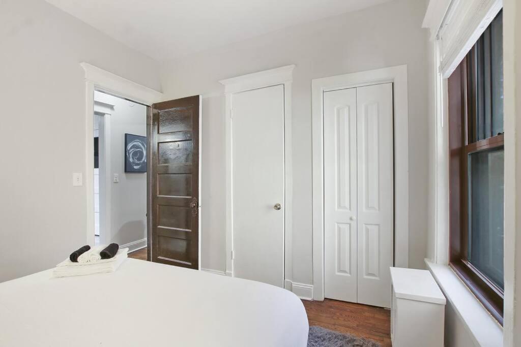 Charm 1-bedroom Oasis - Woodlawn 1e