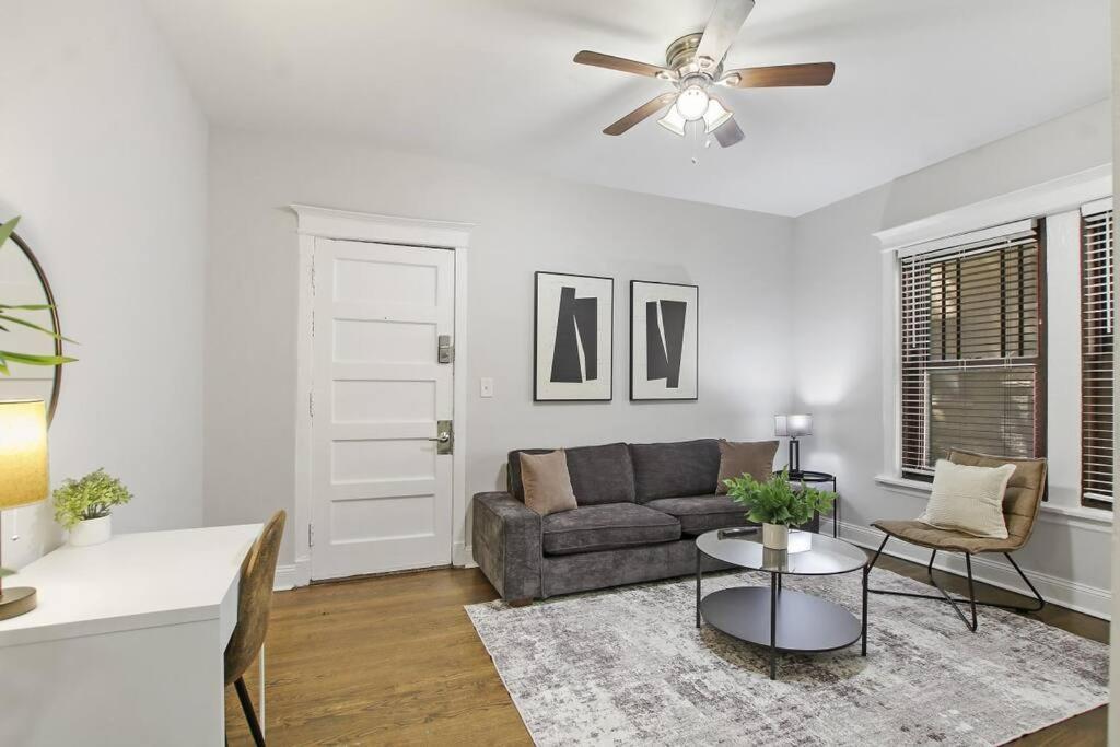 Charm 1-bedroom Oasis - Woodlawn 1e Apartment