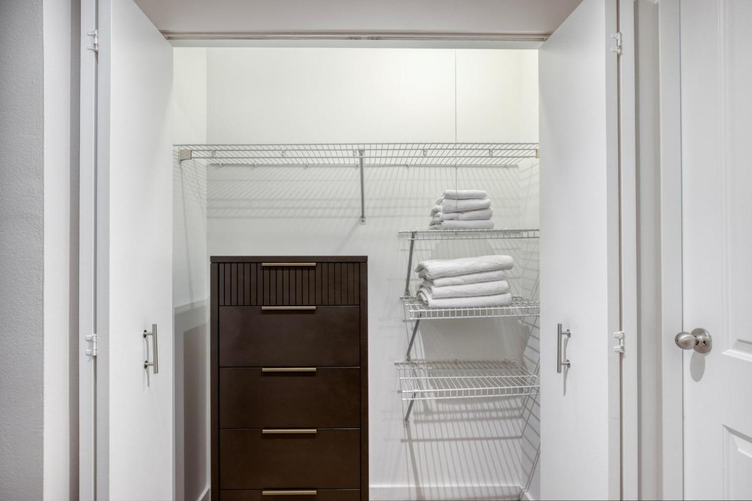 Apartment Streeterville 2br W Gym Pool Ohio St Chi-909 Chicago