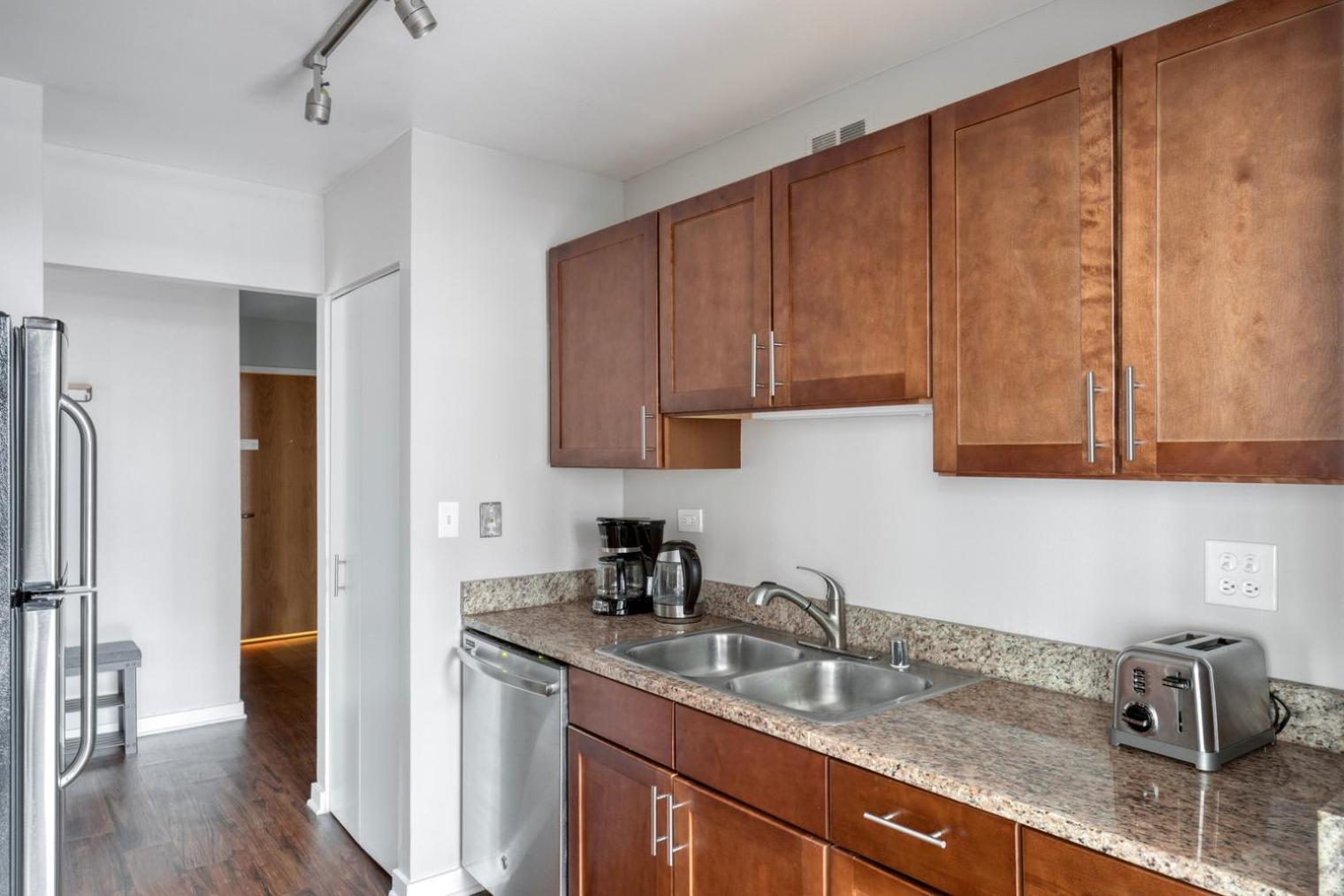 Apartment Streeterville 2br W Gym Pool Ohio St Chi-909