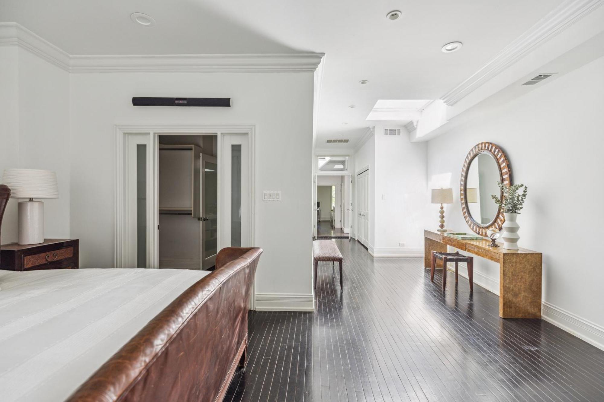 Gold Coast Next To Oak Street Apartment
