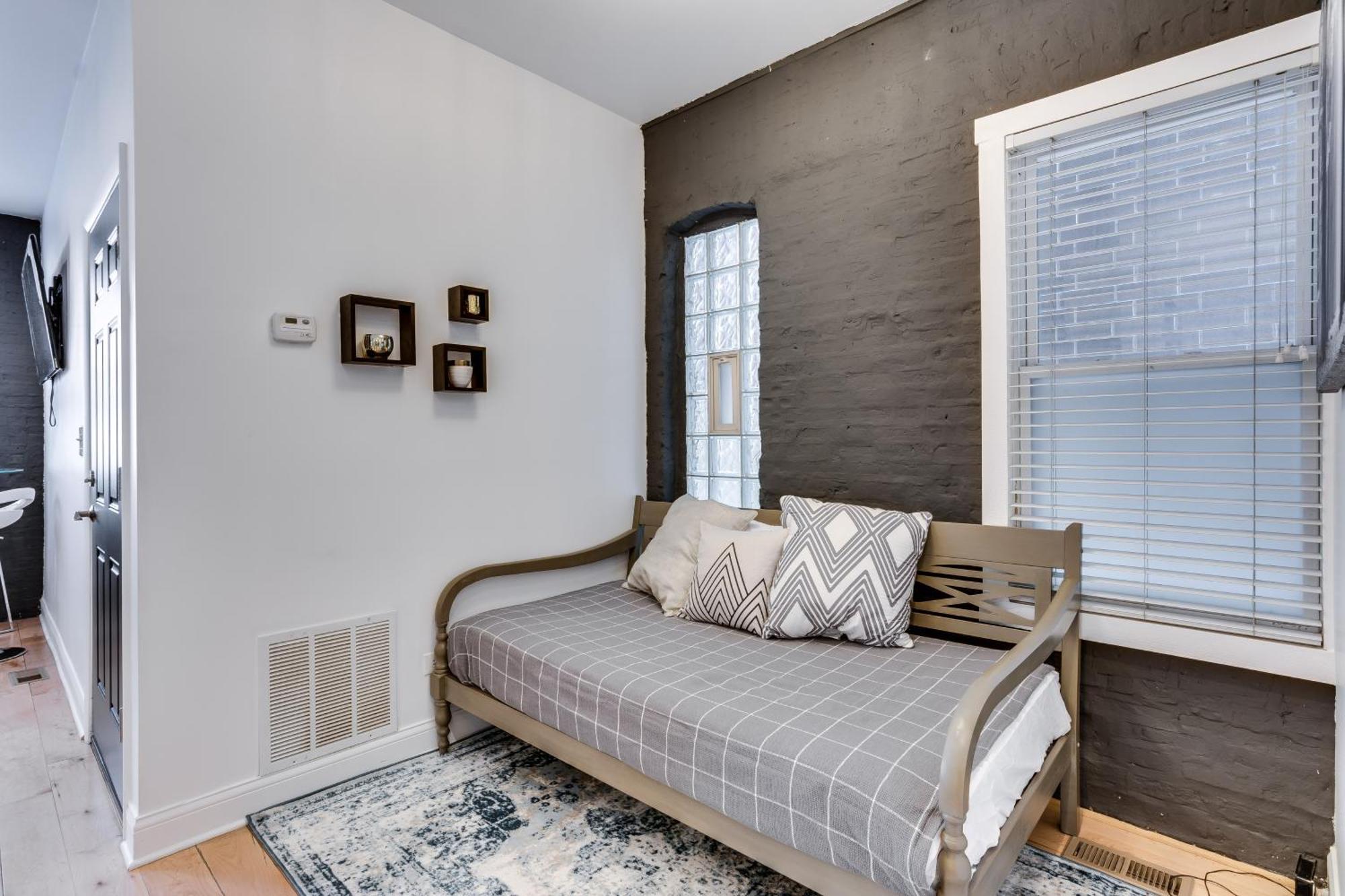 Relax In West Town - In-unit Laundry And Pet Friendly! Apts Apartamento *