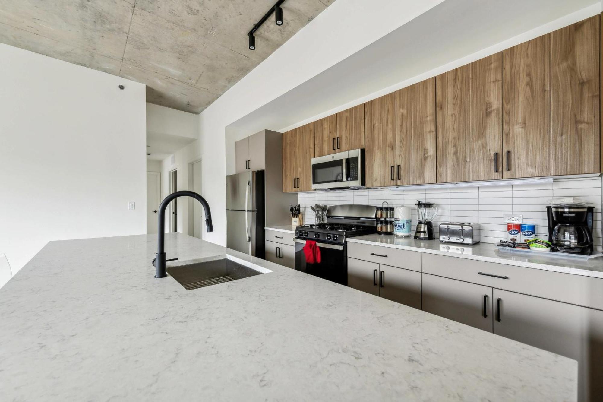 3br Luxury Modern Apartment