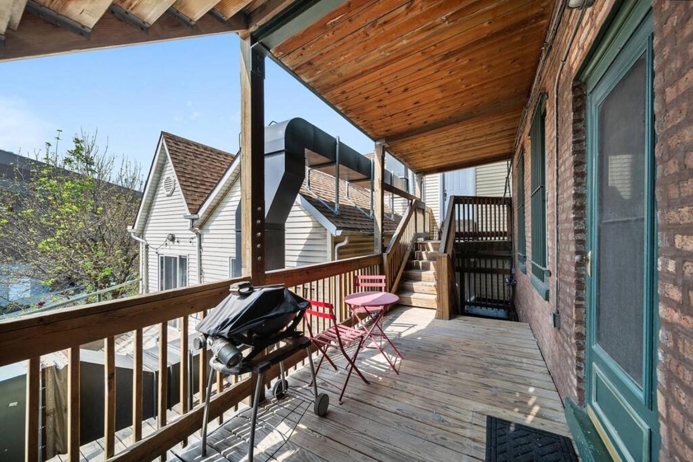 Lincoln Park 2 Bedroom Wmid Century Flair Holiday home *