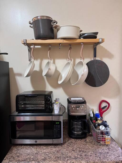 7bd 3ba Building Near Uc, Train, Free Parking Chicago