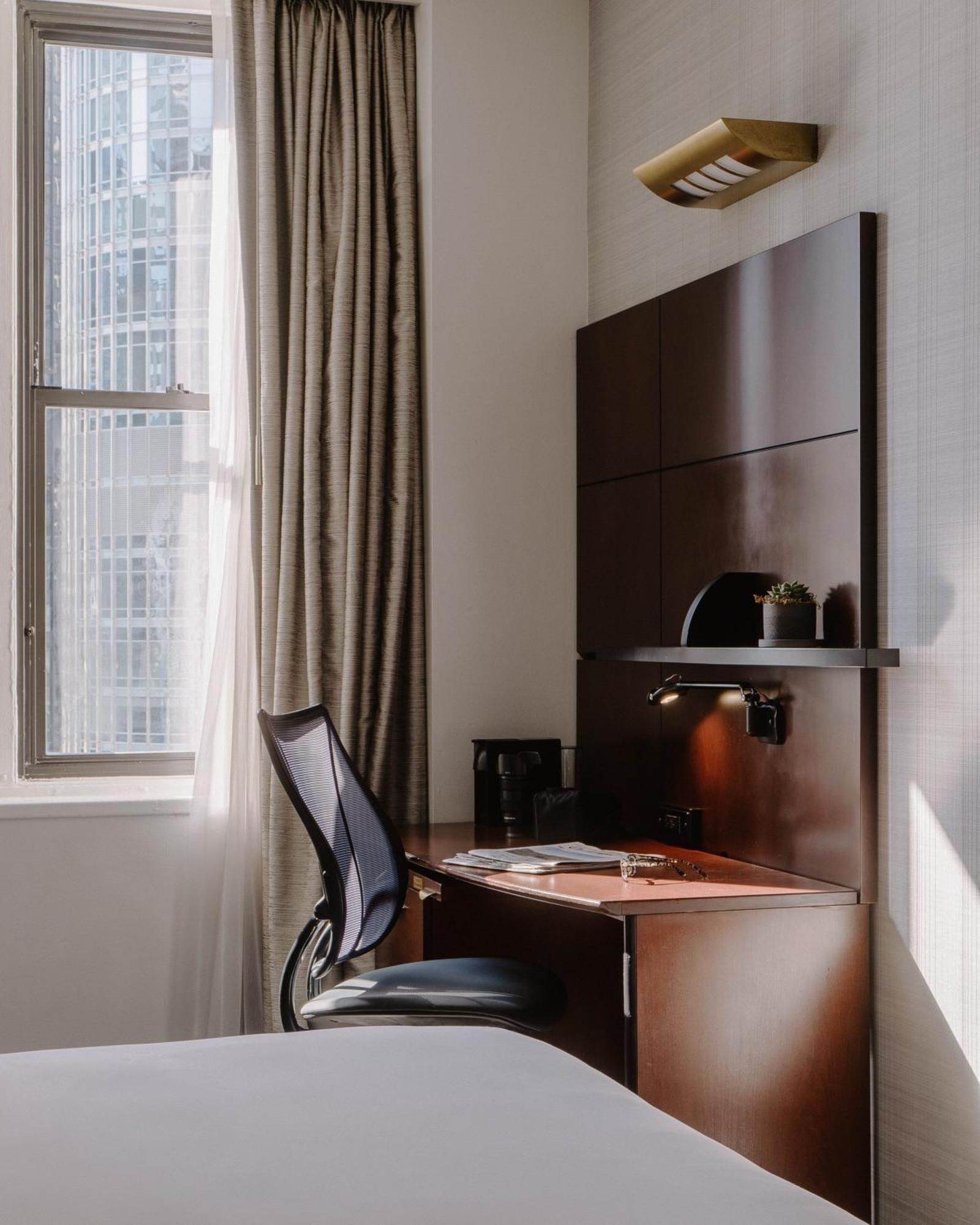 Club Quarters Wacker At Michigan, Chicago