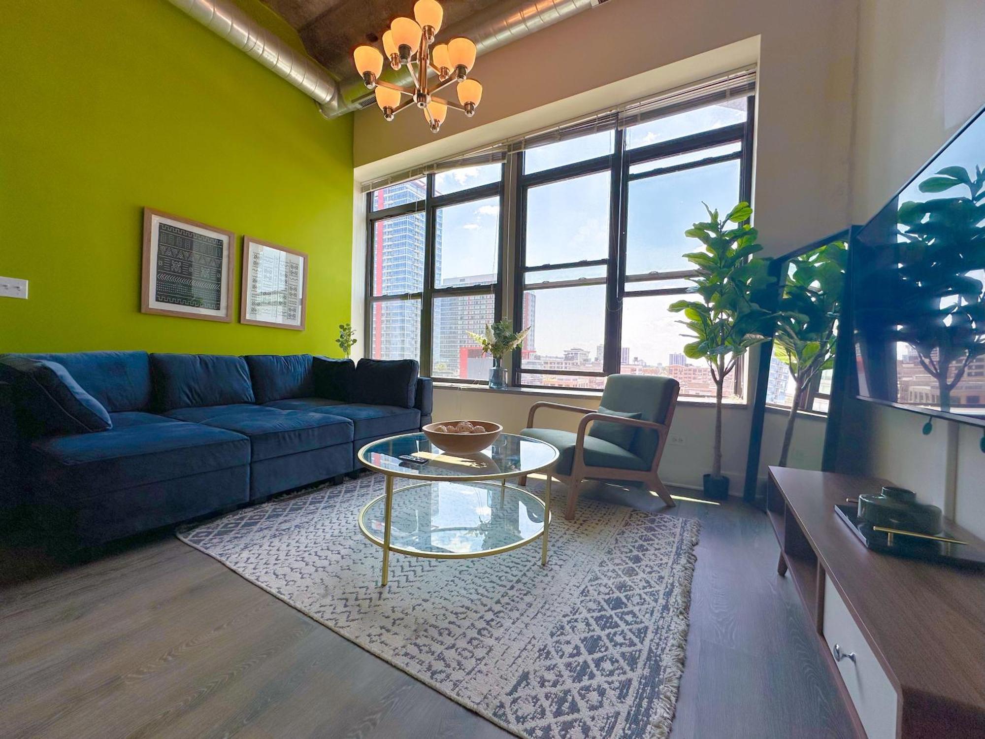 Convenient Cozy 2Br Loft With Optional Parking For 8 Guests Near Mccormick Place, Soldier Field And Lakefront Trail