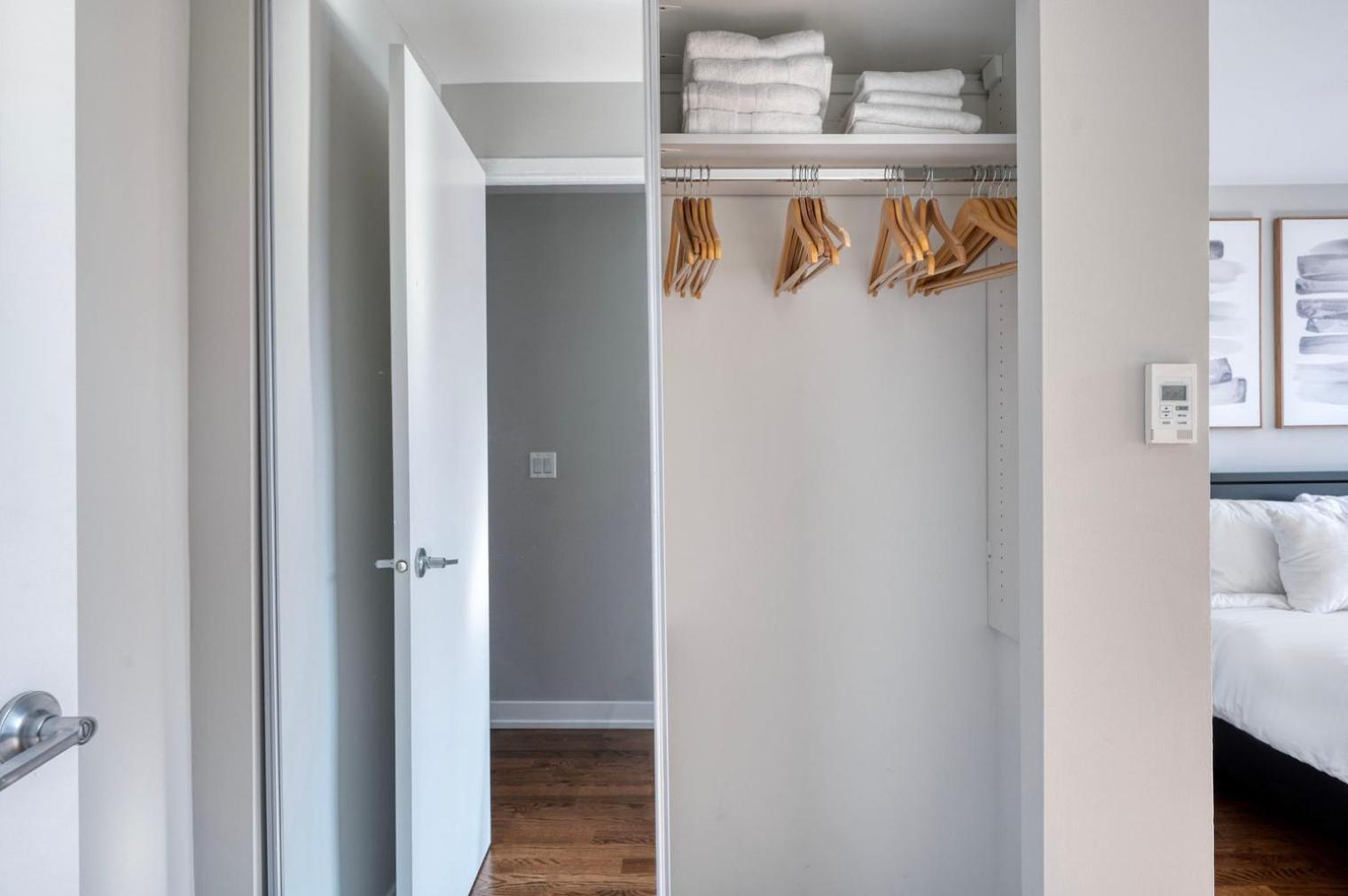 Edgewater 2br W Wd Nr Dining Shops Chi-926 Chicago