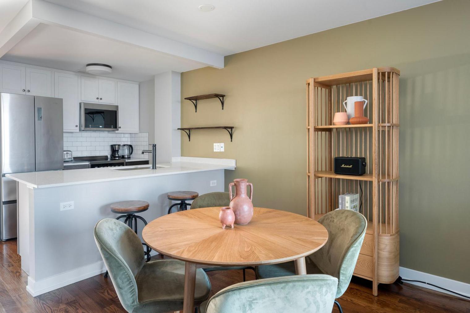 Apartment Edgewater 2br W Wd Nr Dining Shops Chi-926 Chicago
