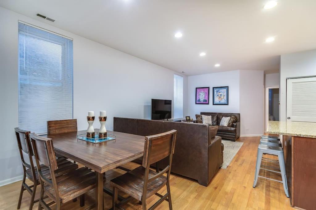 Lincoln Park Living - 1 Casa de Férias Chicago