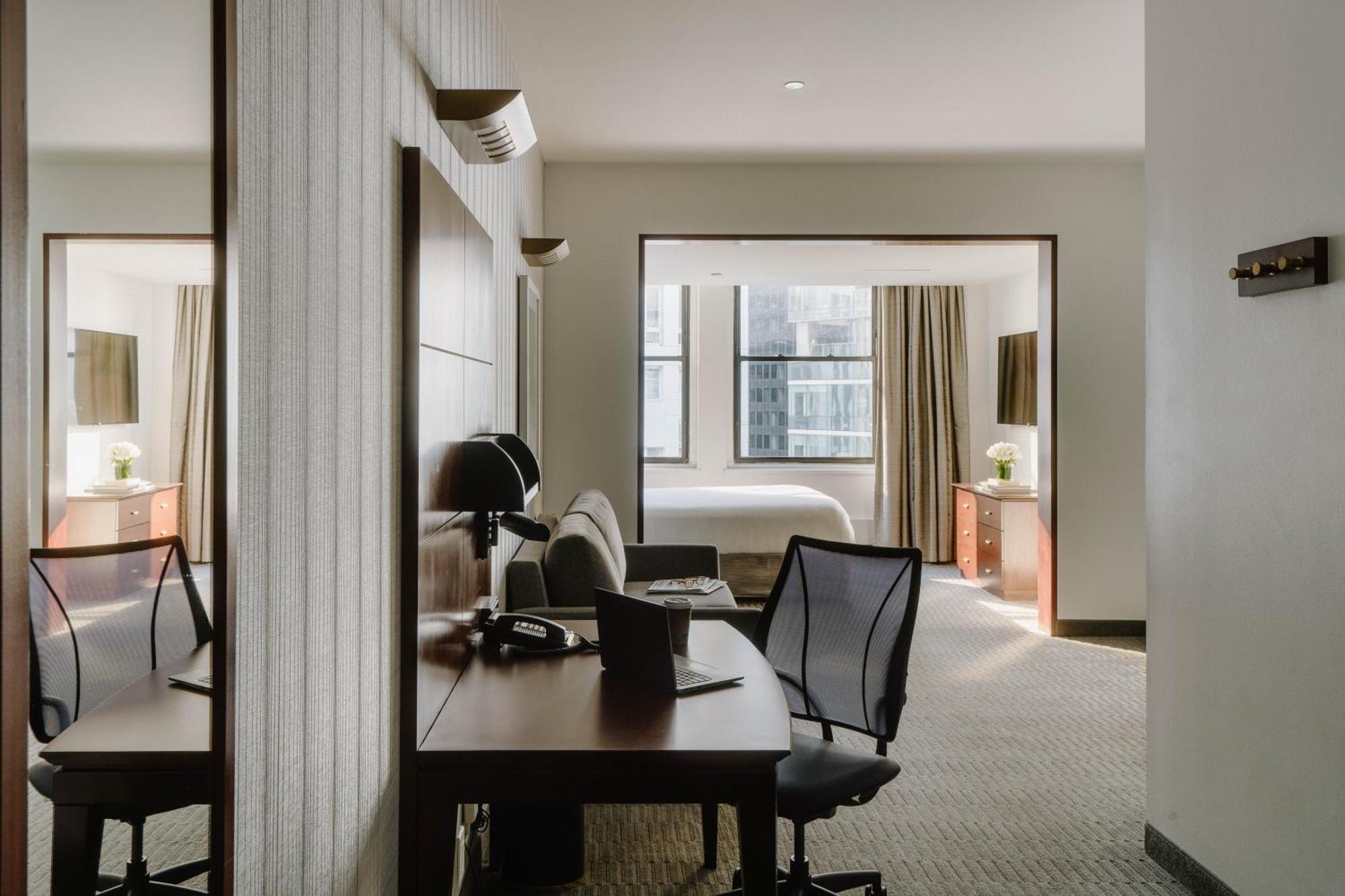 Club Quarters Wacker At Michigan, Hotel