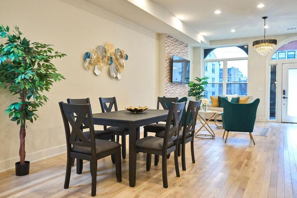 The Urban Manor By Luxuri365 Holiday home