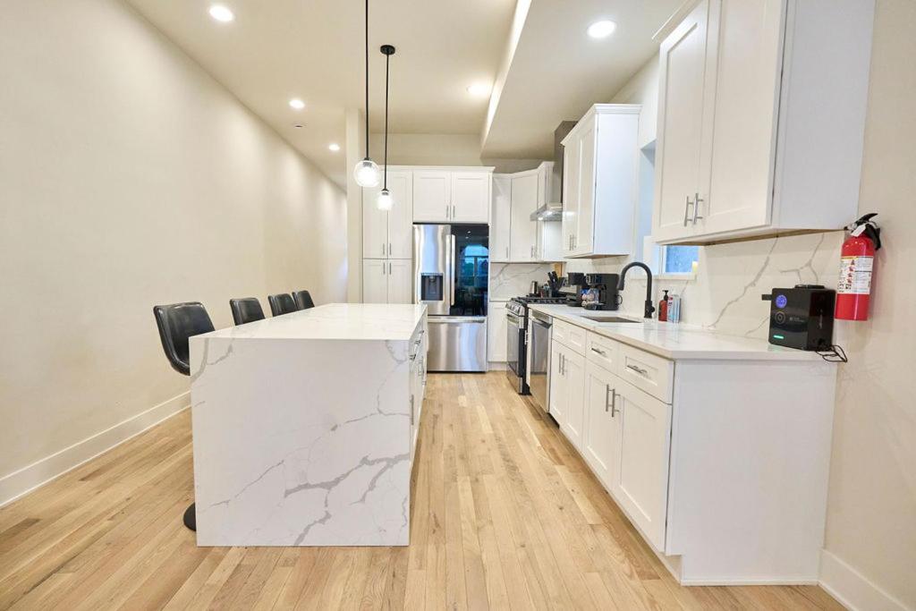 The Urban Manor By Luxuri365 * Chicago