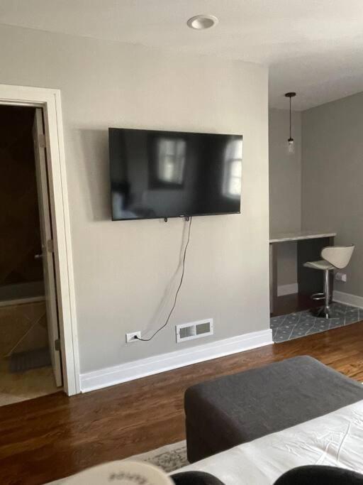 Deluxe Duplex In Roscoe-wrigley With Free Parking Appartement Chicago