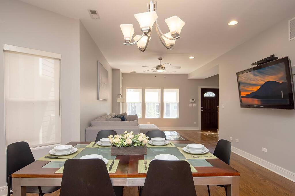 Appartement Deluxe Duplex In Roscoe-wrigley With Free Parking *