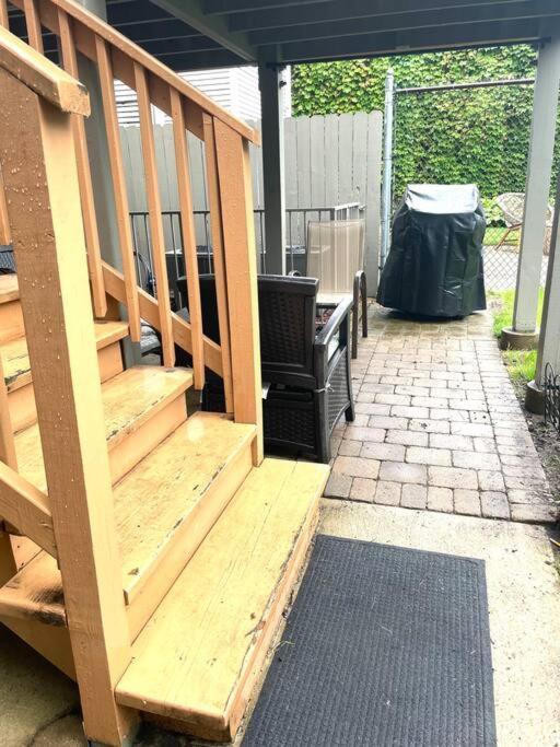 Deluxe Duplex In Roscoe-wrigley With Free Parking Appartement Chicago