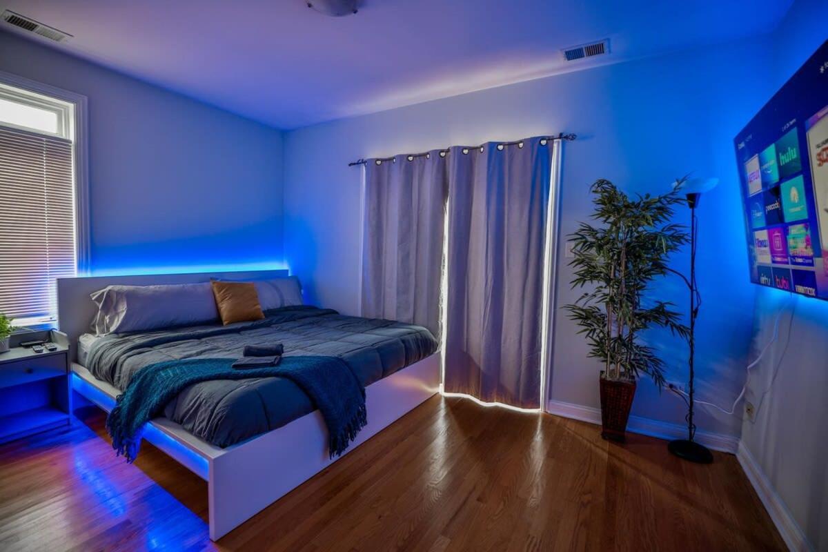 Designer Dreams: A Luxurious Escape W 1 Car Garage *