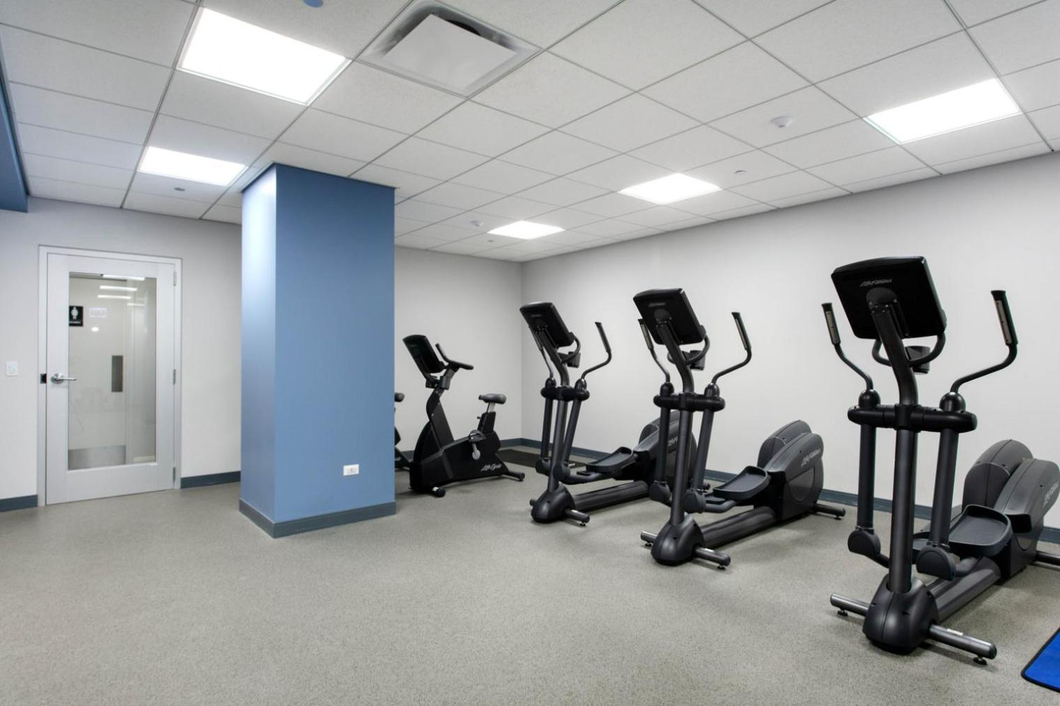 Gold Coast 1br W Gym Roof Nr Mag Mile Chi-623 Chicago