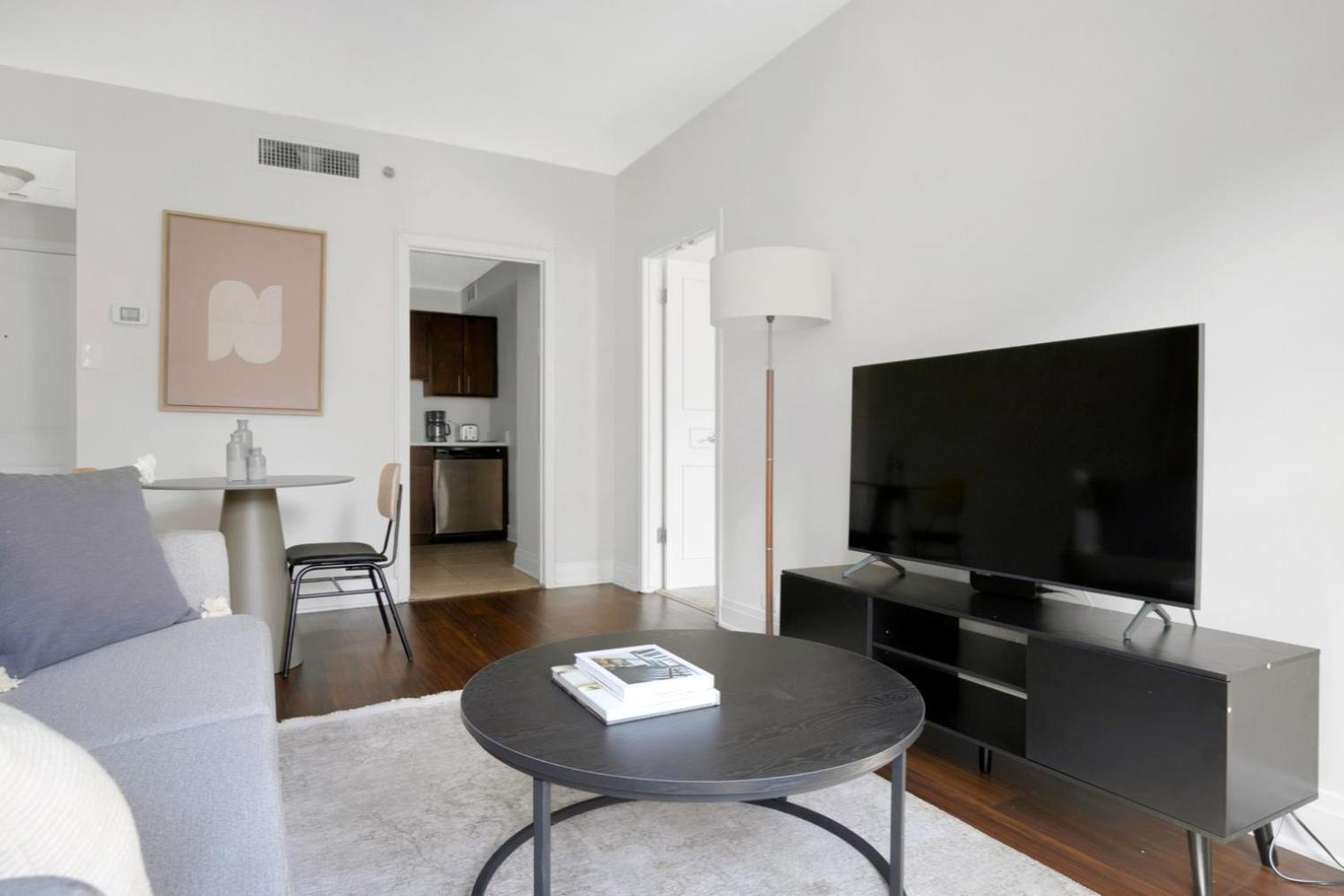 Apartment Gold Coast 1br W Gym Roof Nr Mag Mile Chi-623 Chicago