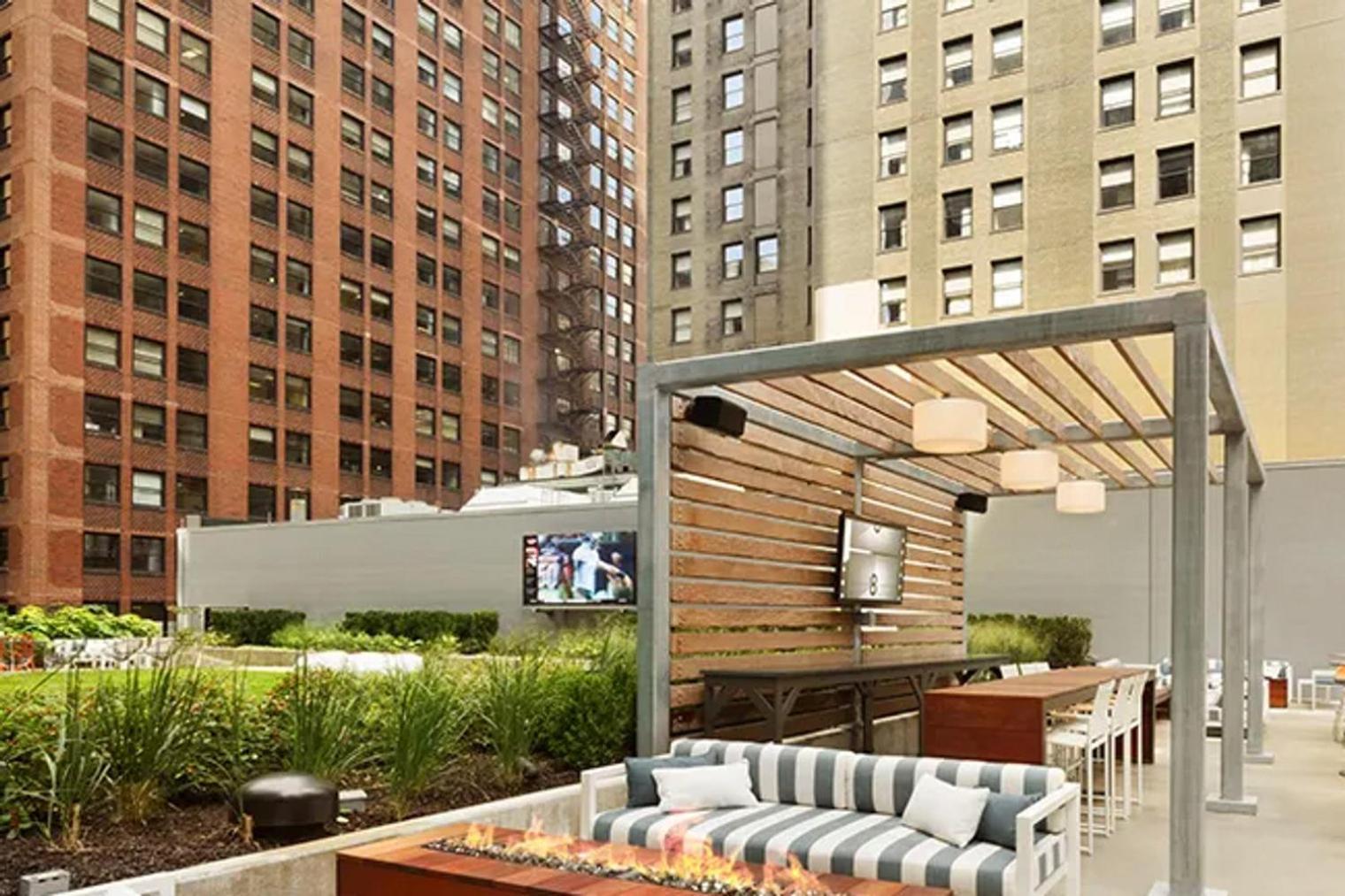 Apartment Loop 1br W Roof Gym Lounge Nr Riverwalk Chi-912 Chicago