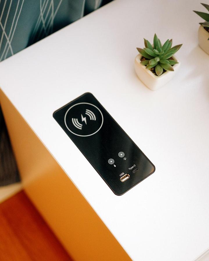 New Modern 3br, Gym, Workspace, Quiet Location * Chicago