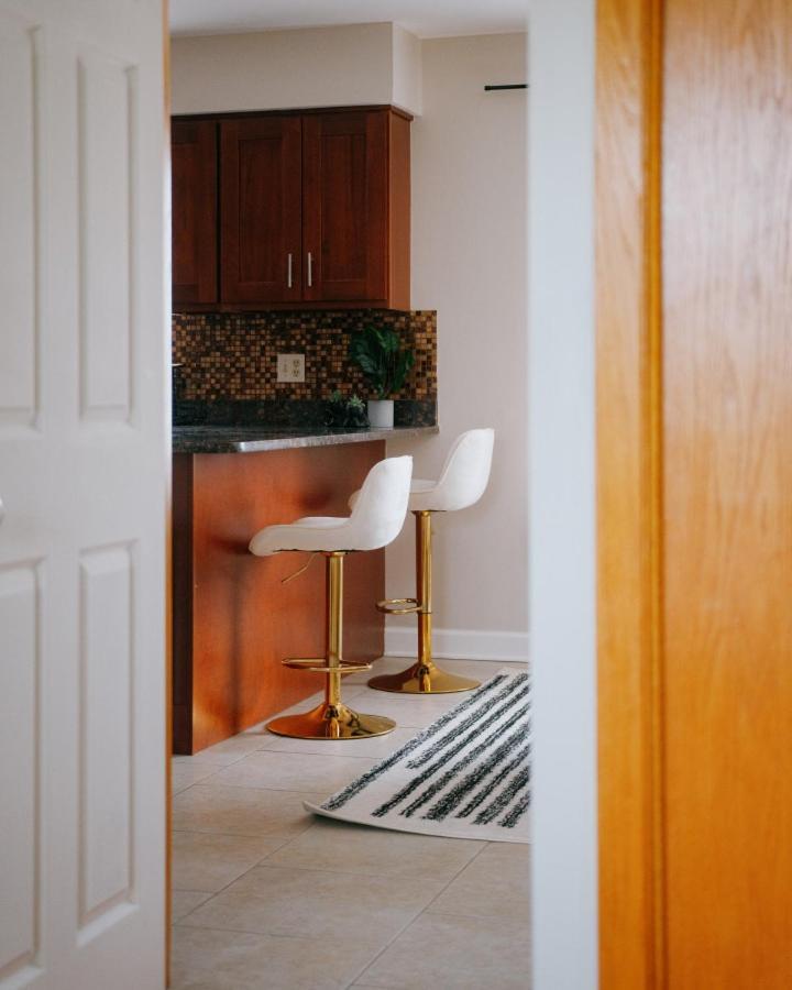 New Modern 3br, Gym, Workspace, Quiet Location Holiday home *