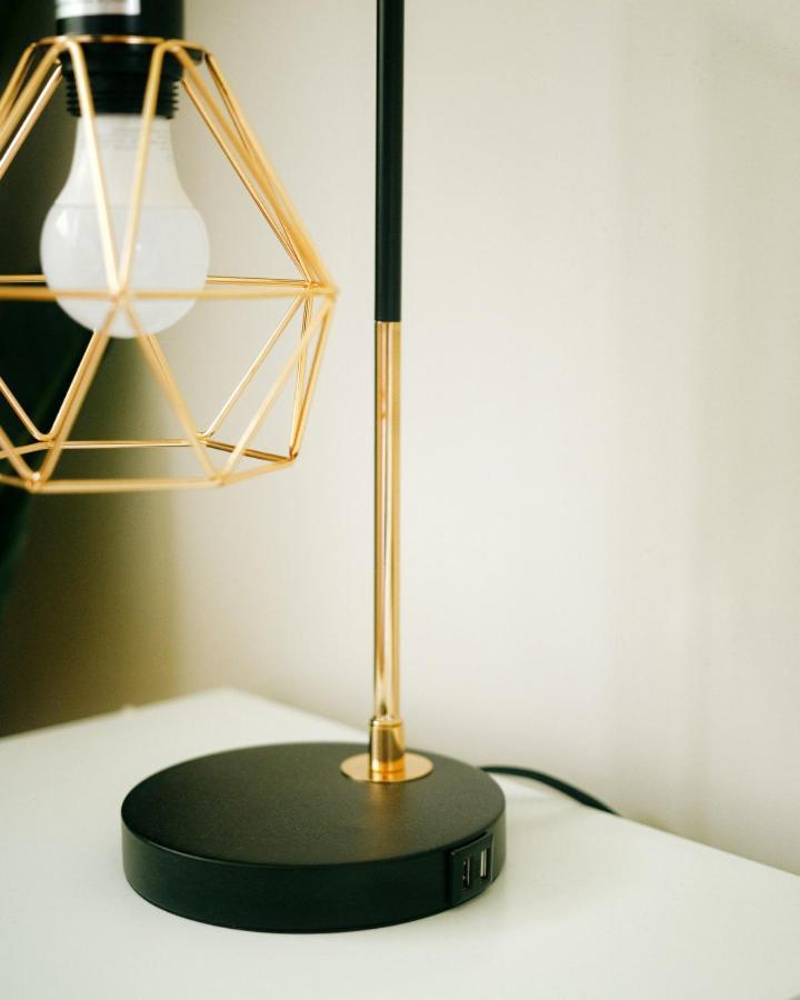 New Modern 3br, Gym, Workspace, Quiet Location Holiday home Chicago