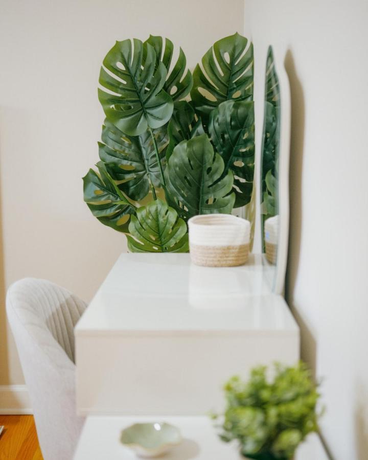 New Modern 3br, Gym, Workspace, Quiet Location Holiday home