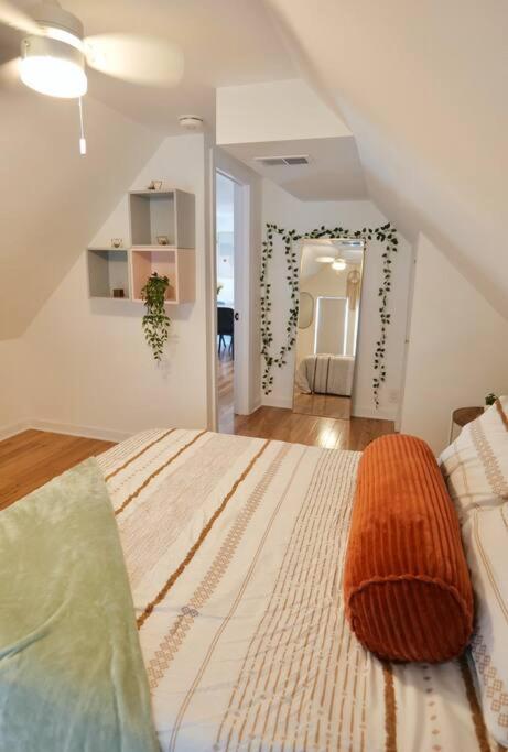 Boho Bliss - 1br, 1bath W/patio! *