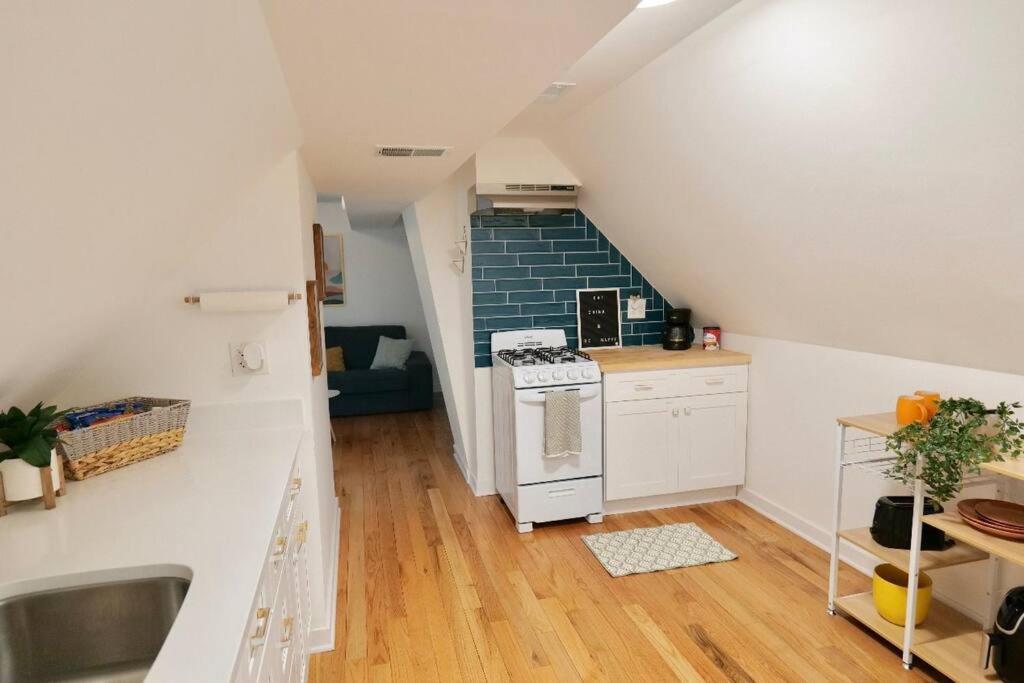 Apartment Boho Bliss - 1br, 1bath W/patio! Chicago