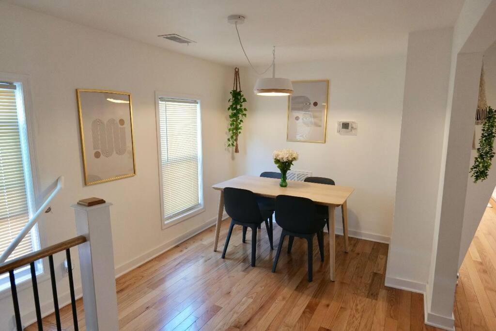 Apartment Boho Bliss - 1br, 1bath W/patio! Chicago