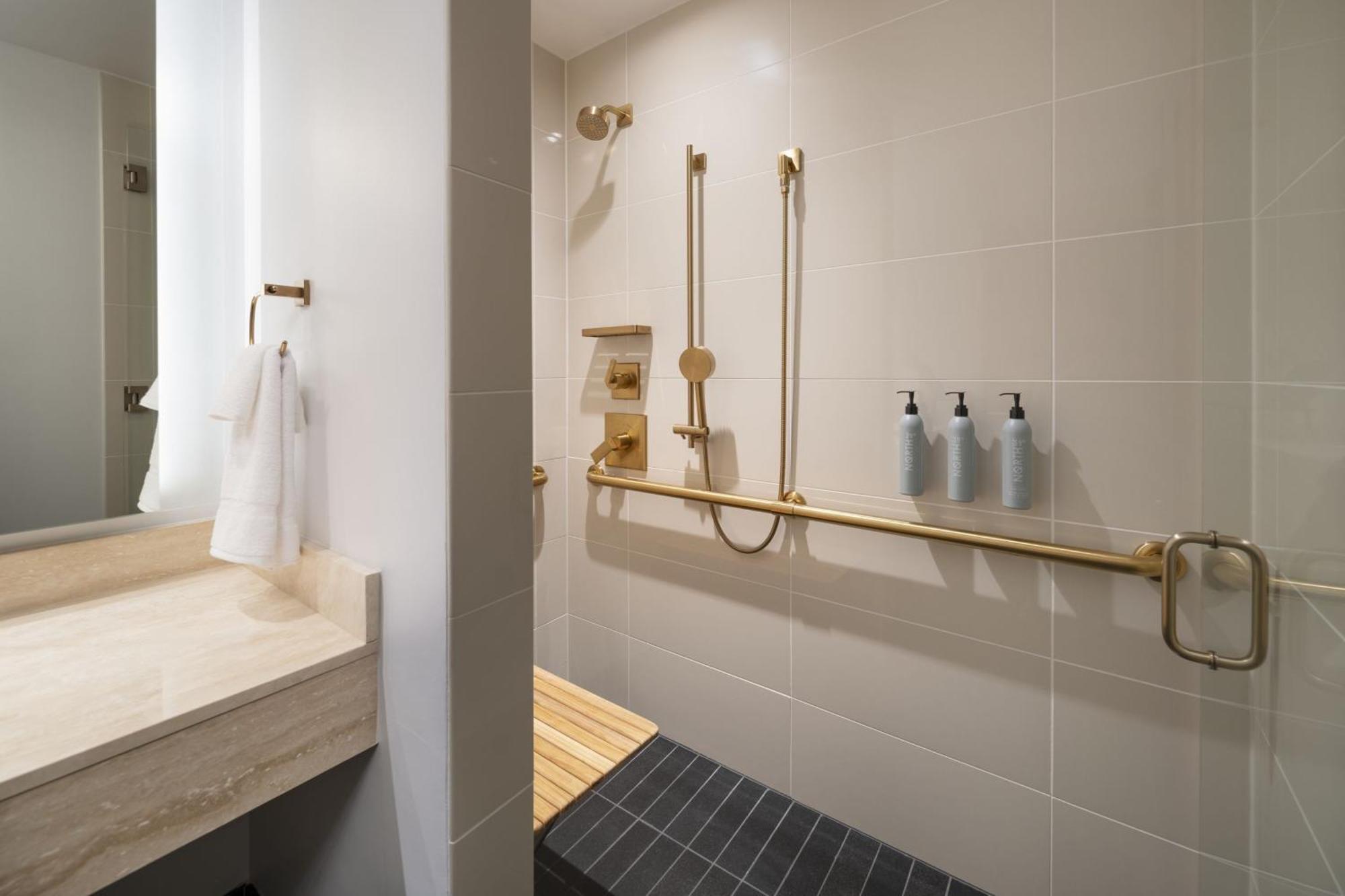 Hotel By Marriott Downtown Magnificent Mile Chicago