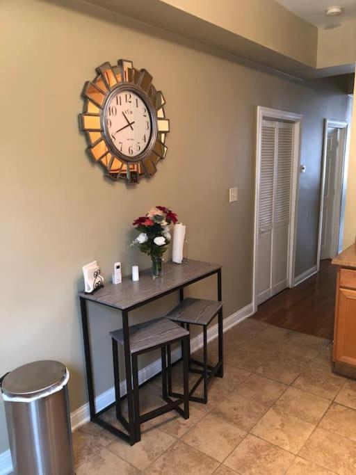 Tones' Comfort Near U Of Chgo 20min Dtwn Chgo * Chicago