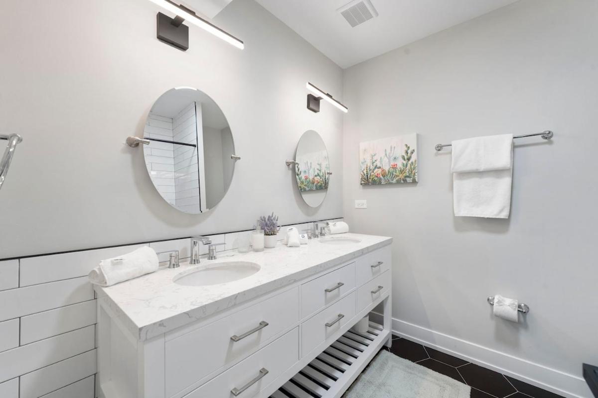 2 Bed & 3 Bath Apartamento *