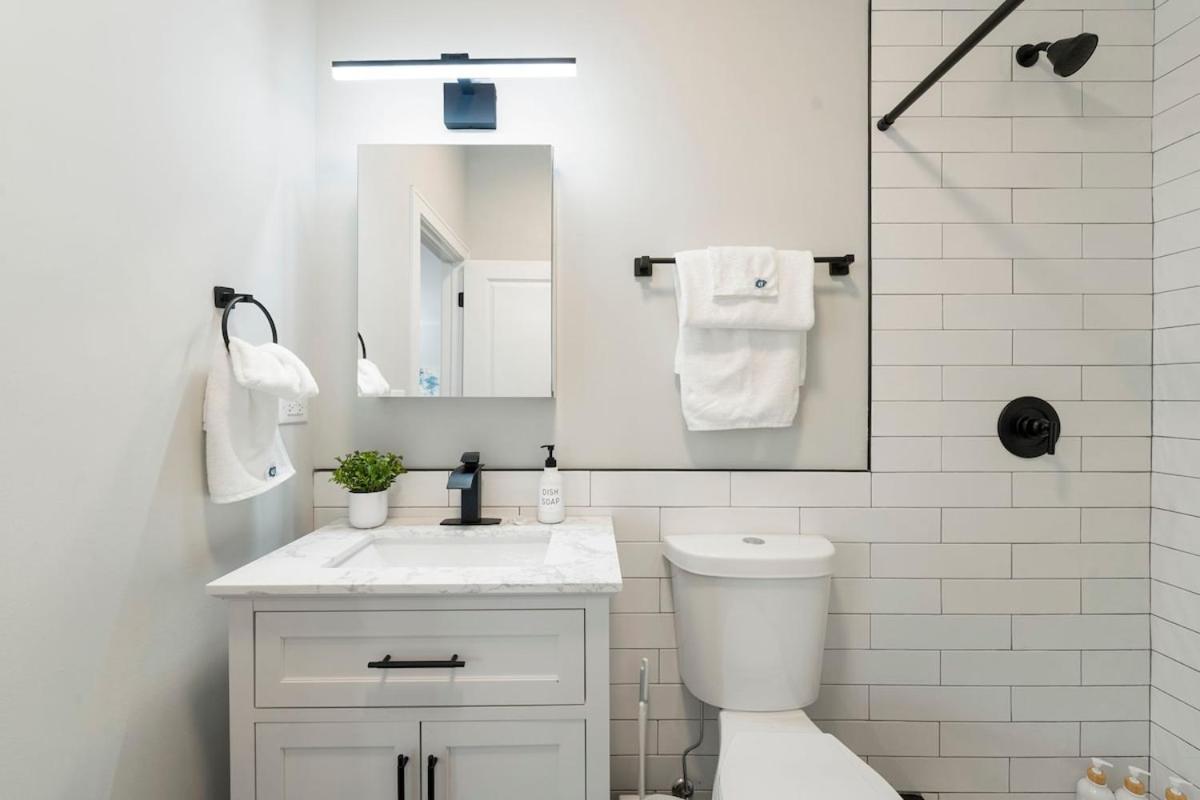 2 Bed & 3 Bath Apartamento