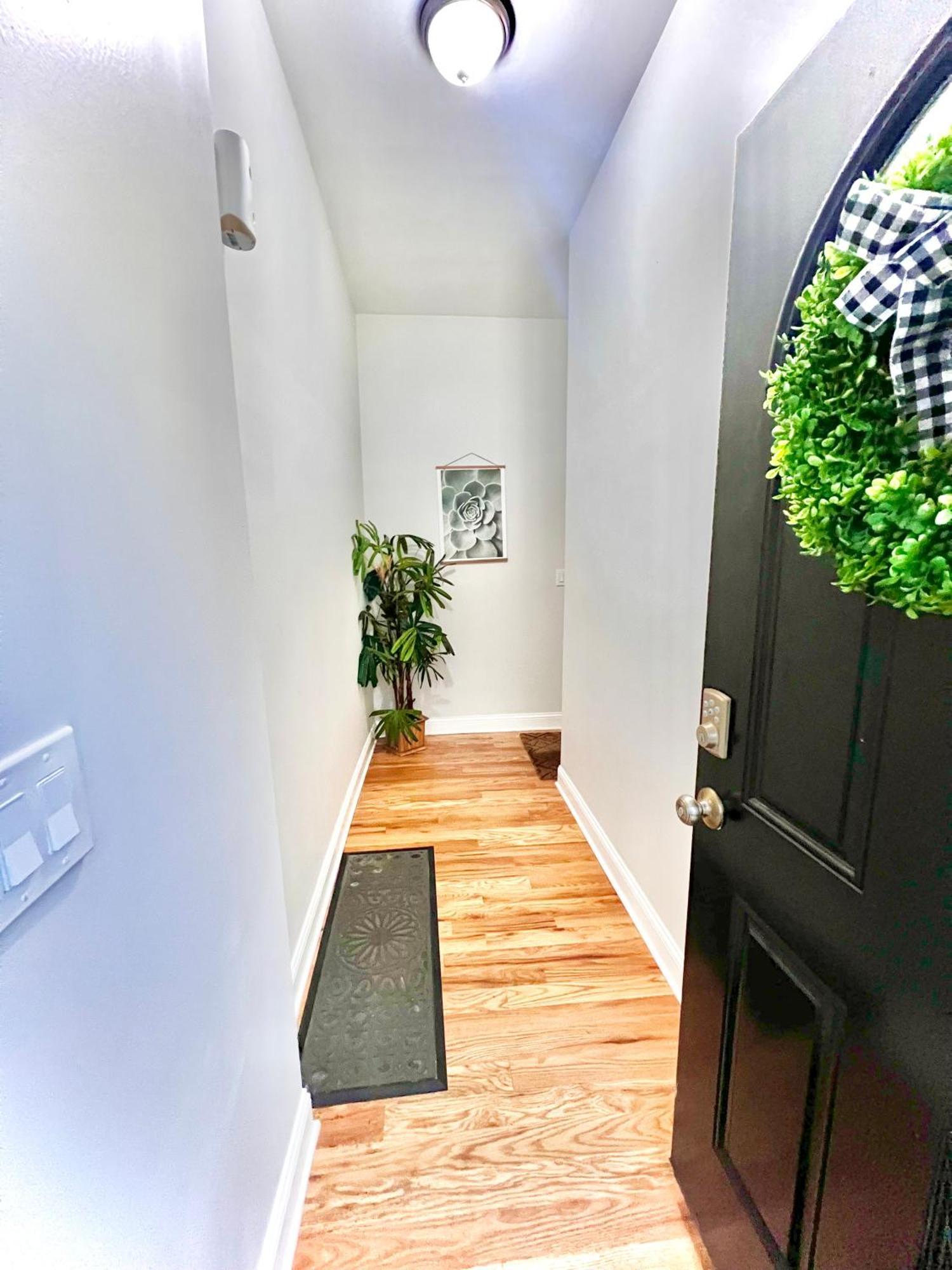 Lux Apt In Bronzeville, Min From Downtown-rsv Now!