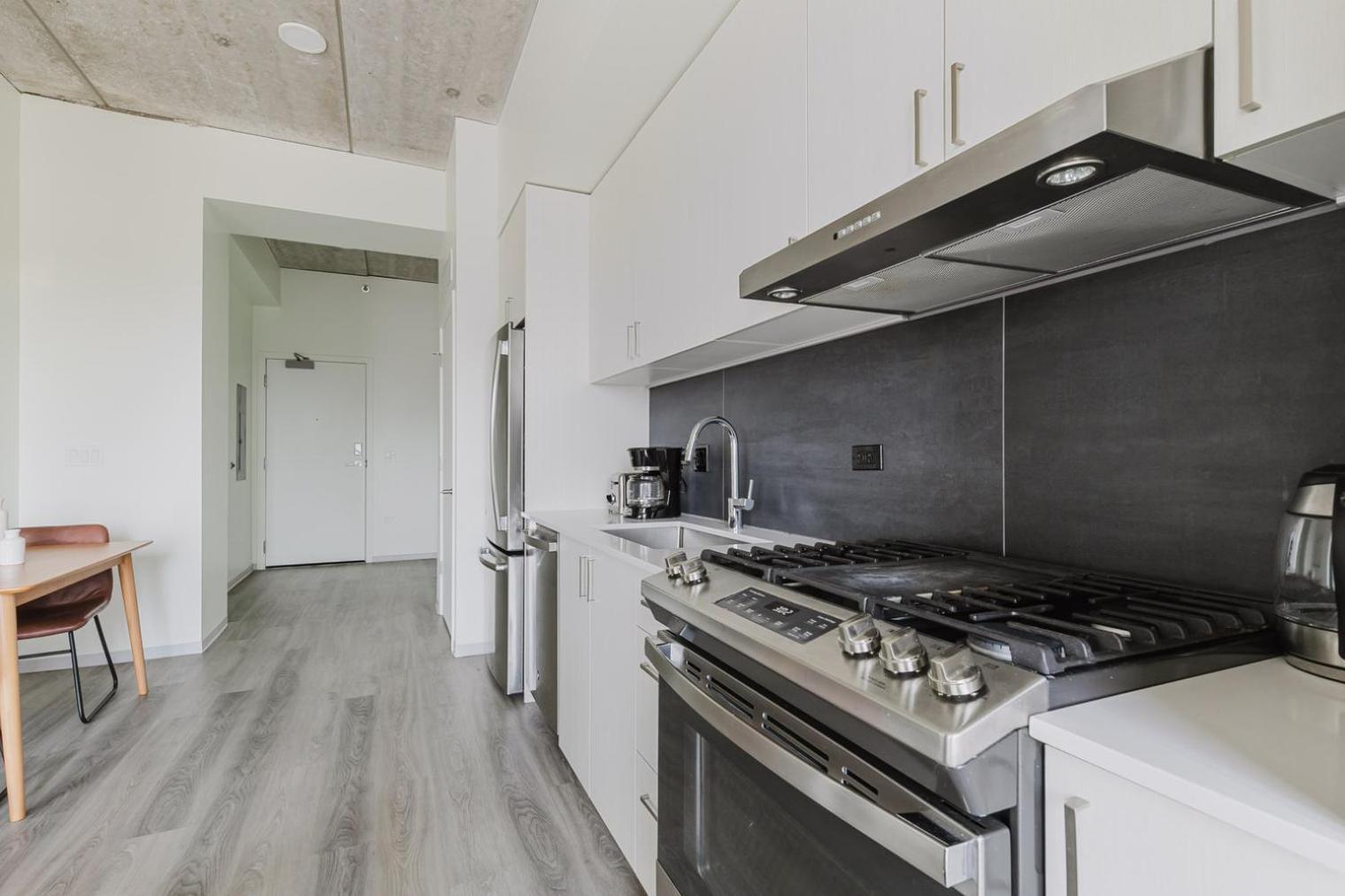 Blueground Old Town Gym Wd Lounge Bbq Ac Chi-1090 Apartment *