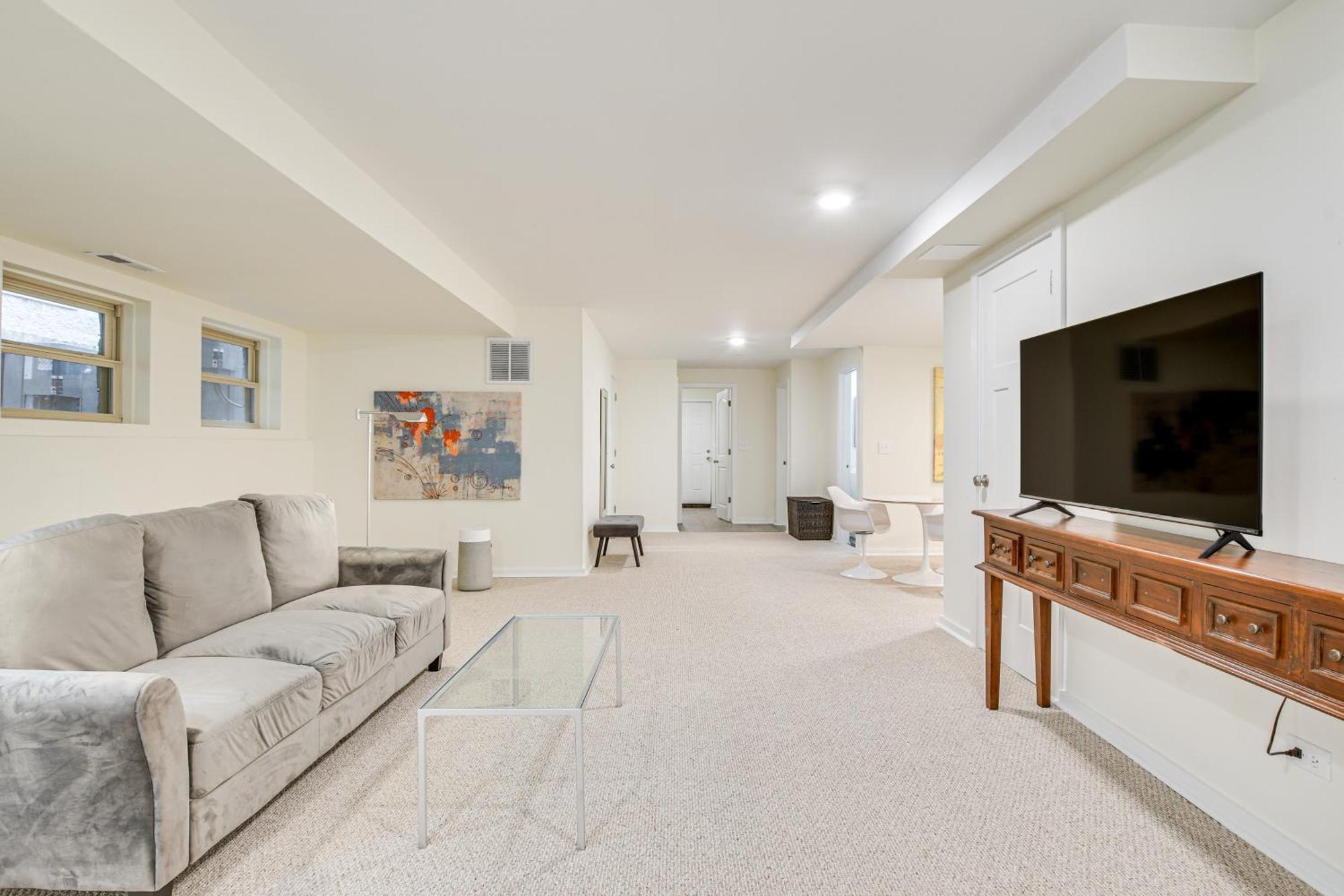 Apartment Escape With Deck Walk To Michigan! Chicago