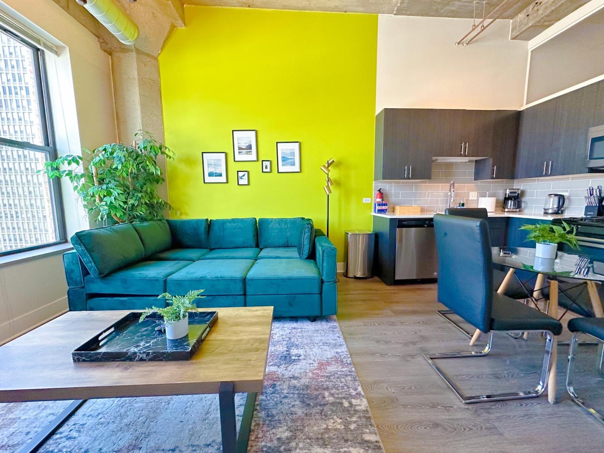 Mccormick Place Modern 2Br Loft In Downtown Chicago Michigan Avenue With Optional Parking Near Soldier Field Apartment