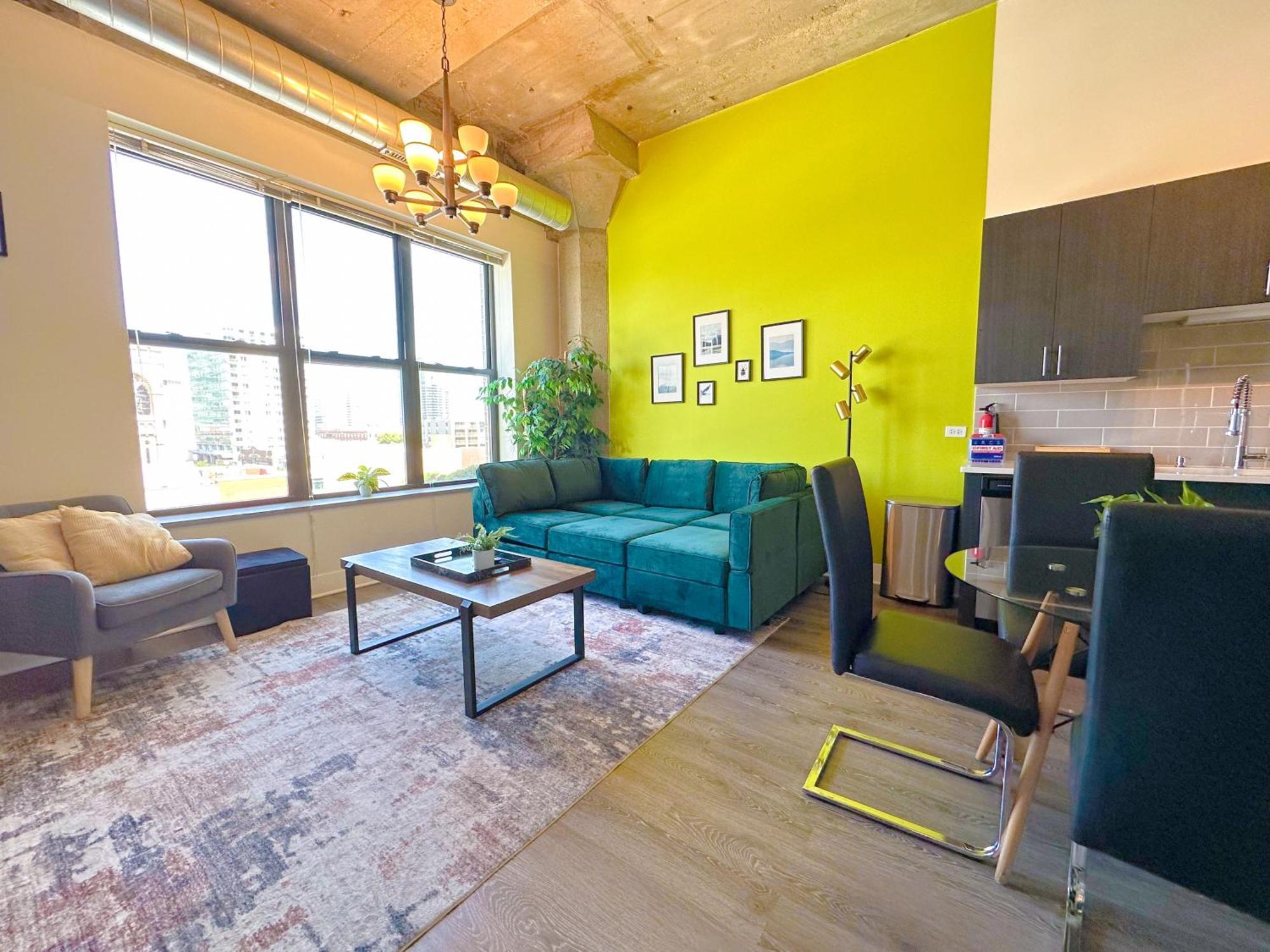 Mccormick Place Modern 2Br Loft In Downtown Chicago Michigan Avenue With Optional Parking Near Soldier Field Apartment *