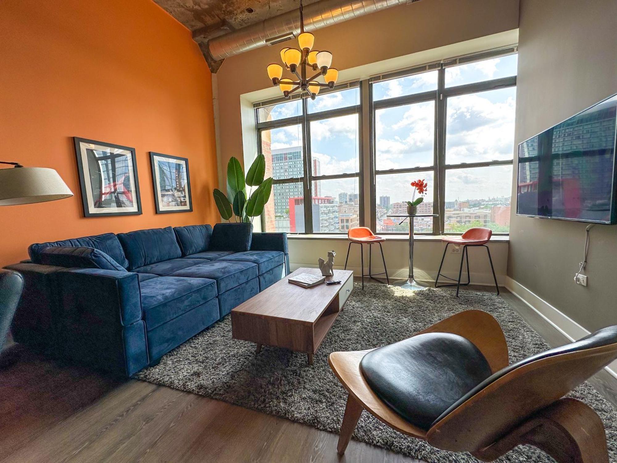 Apartment Cozy 2Br South Loop Condo With Optional Parking And Gym Near Mccormick Place, Public Transit & City Hotspots