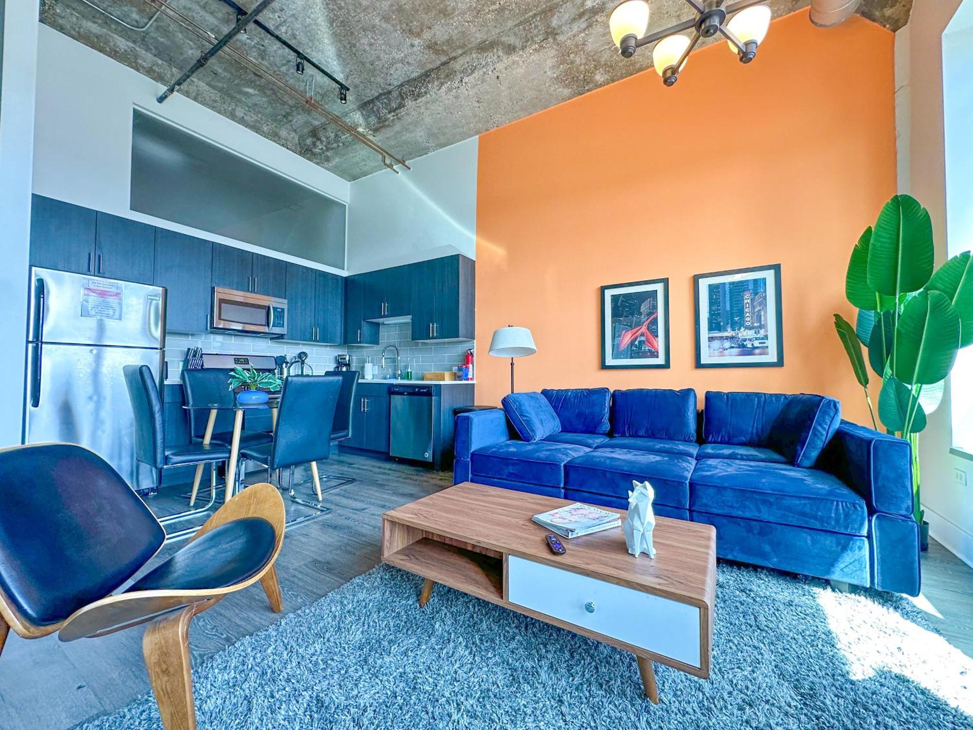 Apartment Cozy 2Br South Loop Condo With Optional Parking And Gym Near Mccormick Place, Public Transit & City Hotspots