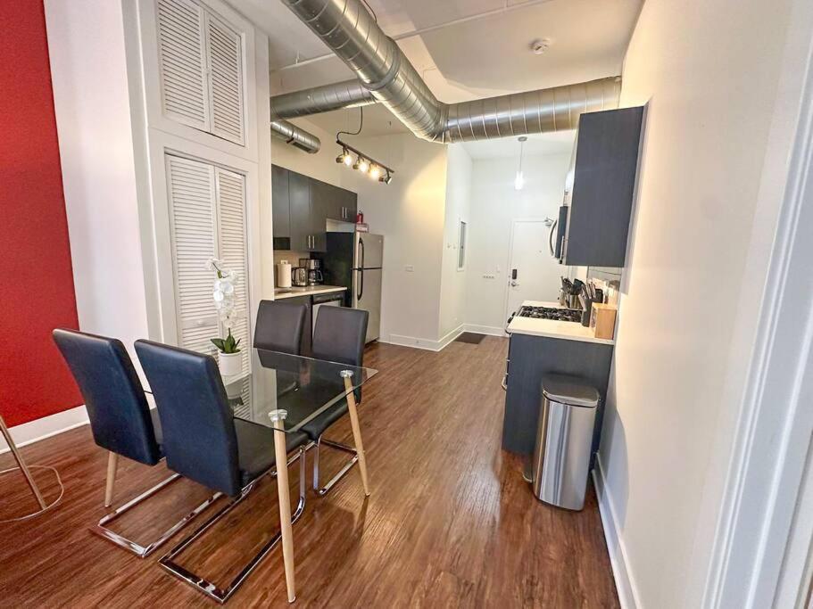 Bright 3br Retreat Near Mccormick Place Convention And Museum Campus