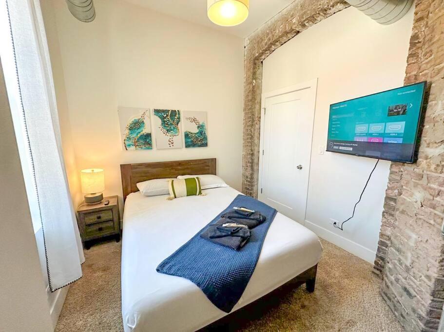 Bright 3br Retreat Near Mccormick Place Convention And Museum Campus Apartment